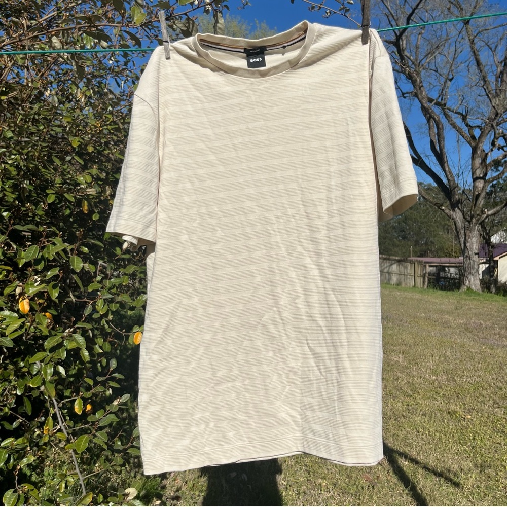 HUGO BOSS Mercerized Cream Textured Stripe Tee Size XL Soft & Comfy T-Shirt
